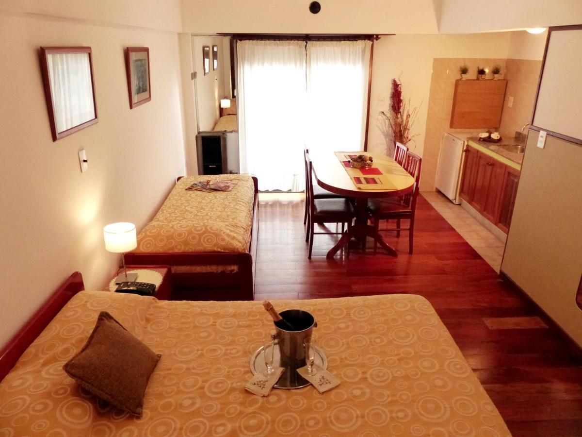 Family Apartahotel 3*